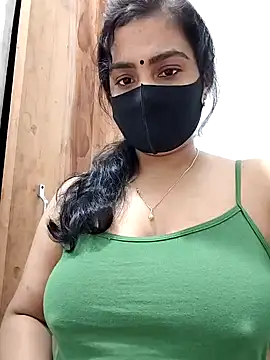 Snapshot of Ritusri_Dotta chatting on January 6, 2025, 7:13 pm Ritusri Dotta online show from January 6, 2025, 7:13 pm