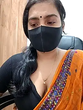 Snapshot of Ritusri_Dotta chatting on January 7, 2025, 6:56 pm Ritusri Dotta online show from January 7, 2025, 6:56 pm