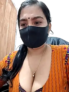 Snapshot of Ritusri_Dotta chatting on January 11, 2025, 6:01 pm Ritusri Dotta online show from January 11, 2025, 6:01 pm