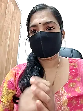 Snapshot of Ritusri_Dotta chatting on January 13, 2025, 6:38 pm Ritusri Dotta online show from January 13, 2025, 6:38 pm