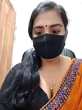 Snapshot of Ritusri_Dotta chatting on January 18, 2025, 4:42 pm Ritusri Dotta online show from January 18, 2025, 4:42 pm