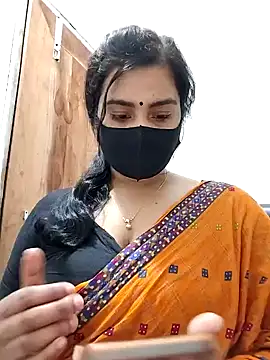 Snapshot of Ritusri_Dotta chatting on January 30, 2025, 7:04 pm Ritusri Dotta online show from January 30, 2025, 7:04 pm