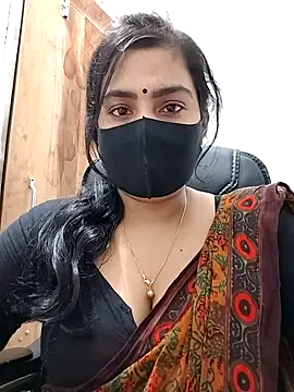 Snapshot of Ritusri_Dotta chatting on February 15, 2025, 7:17 pm Ritusri Dotta online show from February 15, 2025, 7:17 pm