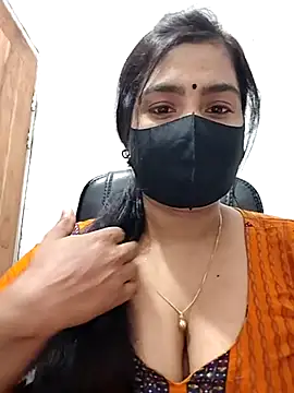 Snapshot of Ritusri_Dotta chatting on March 13, 2025, 3:28 pm Ritusri Dotta online show from March 13, 2025, 3:28 pm