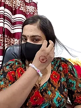 Snapshot of Ritusri_Dotta chatting on October 6, 2025, 4:48 pm Ritusri Dotta online show from October 6, 2025, 4:48 pm