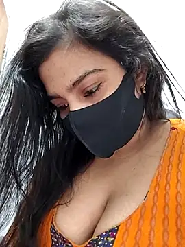 Snapshot of Ritusri_Dotta chatting on October 26, 2025, 4:35 pm Ritusri Dotta online show from October 26, 2025, 4:35 pm