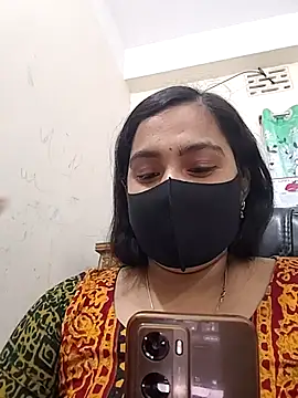 Snapshot of Ritusri_Dotta chatting on February 14, 2026, 6:37 pm Ritusri Dotta online show from February 14, 2026, 6:37 pm