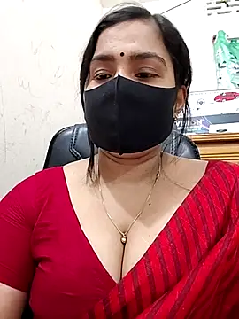 Snapshot of Ritusri_Dotta chatting on February 18, 2026, 6:48 pm Ritusri Dotta online show from February 18, 2026, 6:48 pm