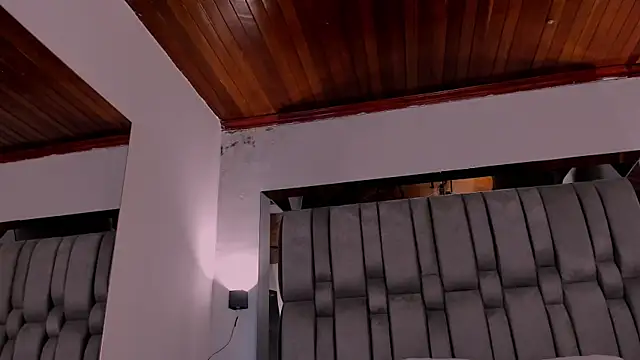 NikkySmiith online show from December 14, 2025, 11:37 am