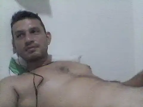 Snapshot of Carlos0334 chatting on July 15, 2026, 10:26 pm Carlos0334 online show from July 15, 2026, 10:26 pm