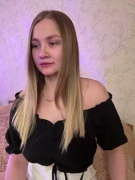 Snapshot of AmeliaAllem chatting on March 22, 2026, 7:45 am AmeliaAllem online show from March 22, 2026, 7:45 am