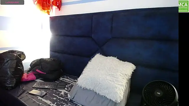 Snapshot of Natasha_699 chatting on February 27, 2025, 7:58 pm Natasha 699 online show from February 27, 2025, 7:58 pm