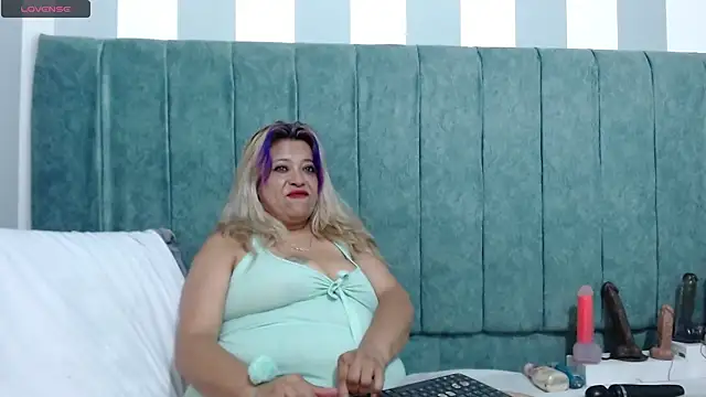 Snapshot of Natasha_699 chatting on March 18, 2025, 6:48 pm Natasha 699 online show from March 18, 2025, 6:48 pm