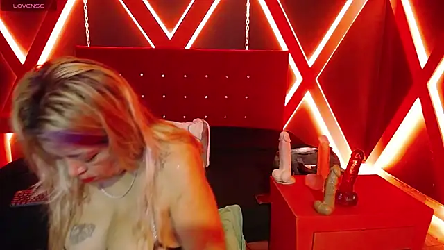 Snapshot of Natasha_699 chatting on November 3, 2025, 7:59 pm Natasha 699 online show from November 3, 2025, 7:59 pm