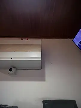 Snapshot of MarianaBenz chatting on February 10, 2026, 12:15 am MarianaBenz online show from February 10, 2026, 12:15 am