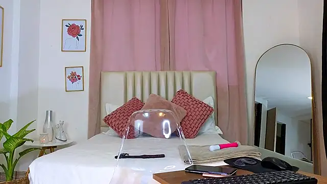 Snapshot of KristennBlue chatting on December 27, 2024, 10:48 pm KristennBlue online show from December 27, 2024, 10:48 pm