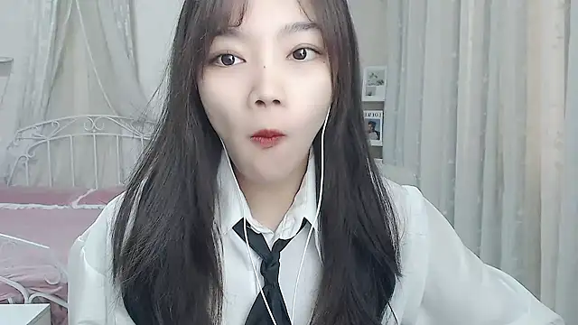 Snapshot of Jenny-Z chatting on February 7, 2026, 2:04 am Jenny-Z online show from February 7, 2026, 2:04 am