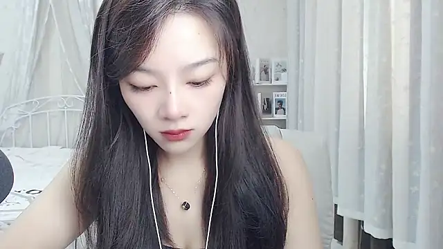 Snapshot of Jenny-Z chatting on July 17, 2026, 1:56 am Jenny-Z online show from July 17, 2026, 1:56 am