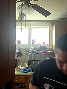 Snapshot of BigdDan2323 chatting on March 20, 2025, 1:04 pm BigdDan2323 online show from March 20, 2025, 1:04 pm