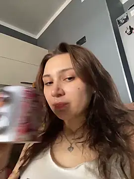 QuitieLia online show from March 20, 2026, 7:13 am