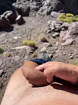 Snapshot of cagoulegrosse chatting on October 12, 2025, 9:52 am cagoulegrosse online show from October 12, 2025, 9:52 am