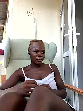 petiteebony 81 online show from January 17, 2026, 2:11 pm