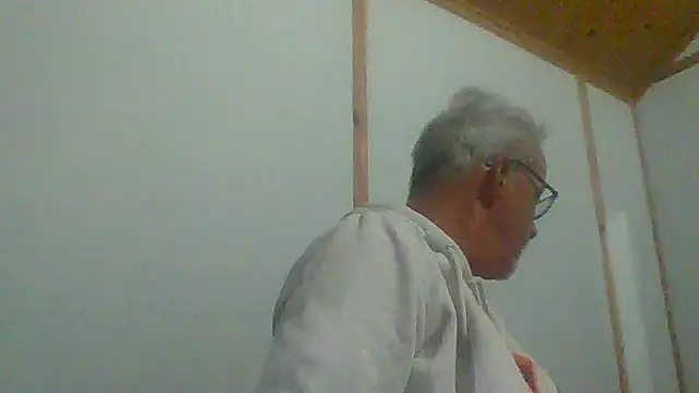 tuggy59 online show from September 30, 2025, 6:40 am