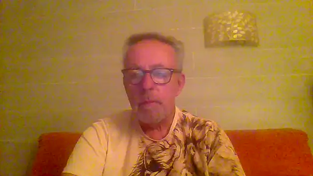 tuggy59 online show from March 30, 2026, 4:57 am