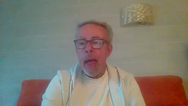 tuggy59 online show from April 9, 2026, 6:19 am