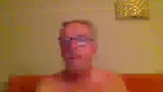 tuggy59 online show from July 15, 2026, 4:51 am