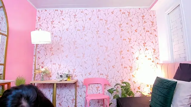 taylor bennet online show from April 16, 2026, 11:33 am