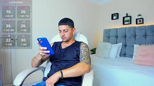 Alex cute77 online show from February 27, 2025, 12:23 pm