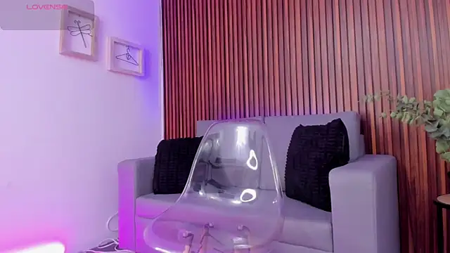 Alex cute77 online show from April 14, 2026, 12:11 pm