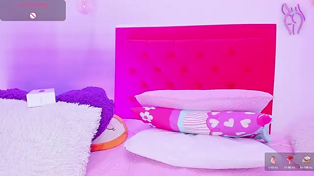 Sofia Girl  online show from December 30, 2024, 8:21 am