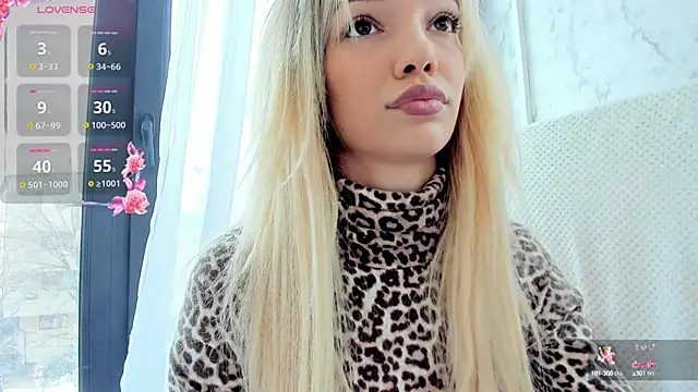 Snapshot of Sassy_Teen chatting on February 26, 2025, 9:42 am Sassy Teen online show from February 26, 2025, 9:42 am