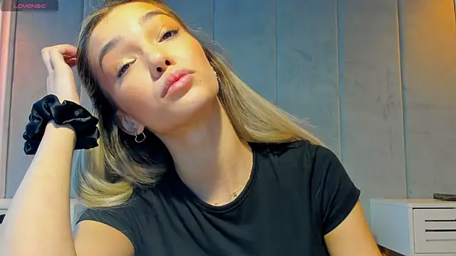 Snapshot of Sassy_Teen chatting on September 9, 2025, 8:36 am Sassy Teen online show from September 9, 2025, 8:36 am