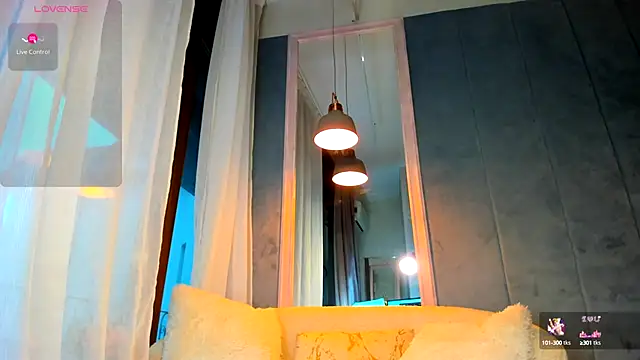 Snapshot of Sassy_Teen chatting on October 8, 2025, 8:23 am Sassy Teen online show from October 8, 2025, 8:23 am