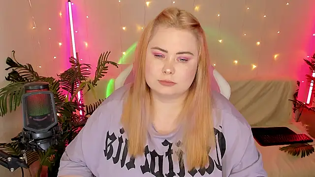 Akemi BBW online show from January 14, 2025, 6:17 pm