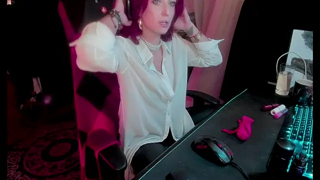 Snapshot of astarrot chatting on October 28, 2025, 7:16 pm astarrot online show from October 28, 2025, 7:16 pm