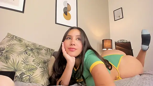 samanthfox444   online show from January 16, 2025, 5:53 am