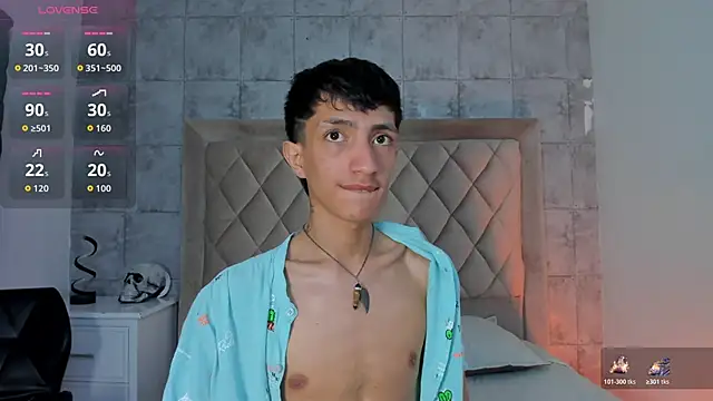 DereckCooperr online show from November 5, 2025, 11:27 pm