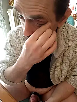 Snapshot of teekoine1 chatting on January 11, 2025, 10:29 am teekoine1 online show from January 11, 2025, 10:29 am