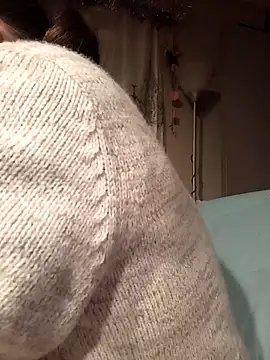 Snapshot of teekoine1 chatting on January 17, 2025, 10:45 pm teekoine1 online show from January 17, 2025, 10:45 pm