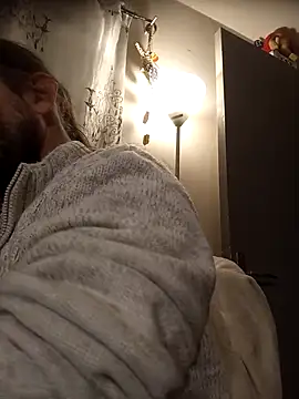 Snapshot of teekoine1 chatting on October 15, 2025, 8:42 pm teekoine1 online show from October 15, 2025, 8:42 pm