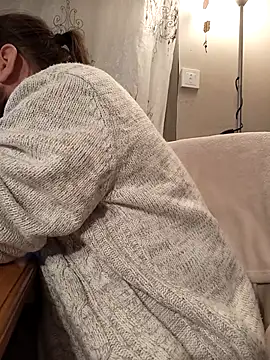 Snapshot of teekoine1 chatting on October 17, 2025, 9:28 pm teekoine1 online show from October 17, 2025, 9:28 pm