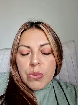 Snapshot of seherlatin chatting on June 29, 2026, 8:53 pm seherlatin online show from June 29, 2026, 8:53 pm