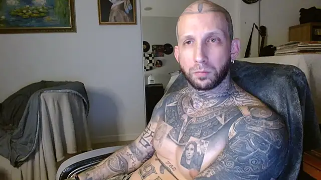 bobbybacala91 online show from September 20, 2025, 9:32 am