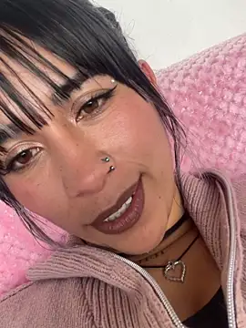 Snapshot of monserrat_towers chatting on October 1, 2025, 12:55 pm monserrat towers online show from October 1, 2025, 12:55 pm