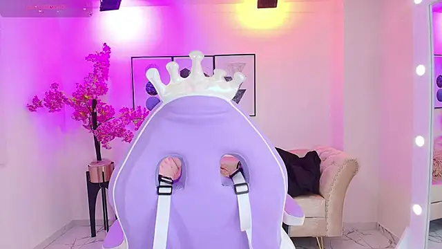 Snapshot of Isa_reel chatting on October 1, 2025, 7:42 pm Isa reel online show from October 1, 2025, 7:42 pm