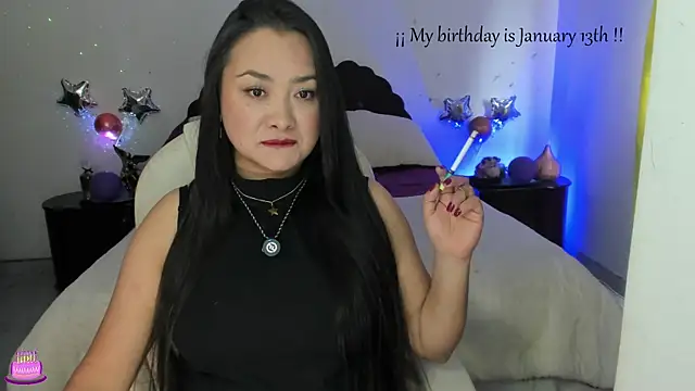 emilydolshe2 online show from January 13, 2026, 3:06 pm